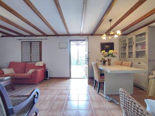 Casa a San Pablo. Chalet independiente con parcela y 150m de vivienda ideal para v