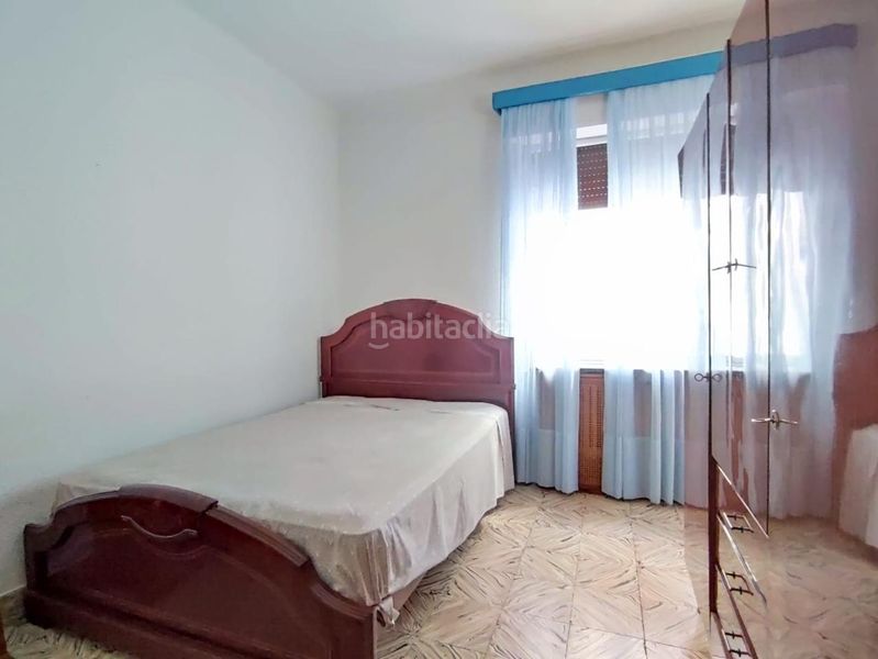 Foto e4e5bfaa-454a-430b-b612-0a021d0d35aa. Pis amb calefacció aparcament a Feria Albacete