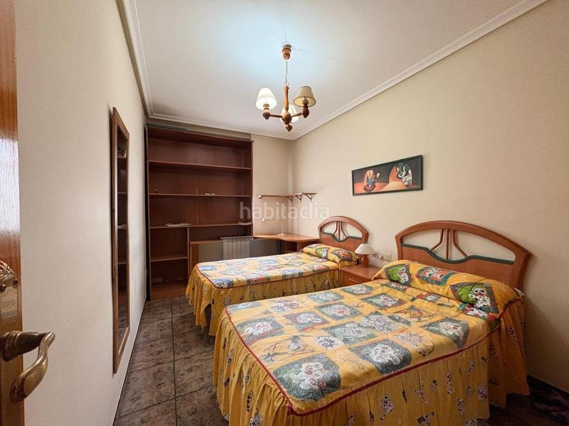 Foto 23195f99-aa01-429e-a0f1-ba63722144fe. Pis amb calefacció aparcament a Roda (La)