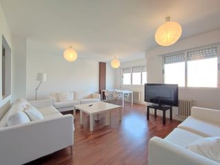 Rent Flat in Hospital. Reformado con garaje junto avenida españa y hospital ideal para