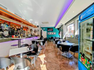 Transfer Business premise in El Pilar. Local de 125m bien ubicado y listo para empezar