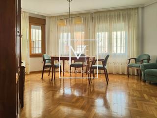 Alquiler Piso en Carretas - Pajarita. Amplio apartamento junto a carretas