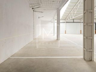 Autoparkplatz in Industria. Venta de plazas de garaje en el barrio de la industria