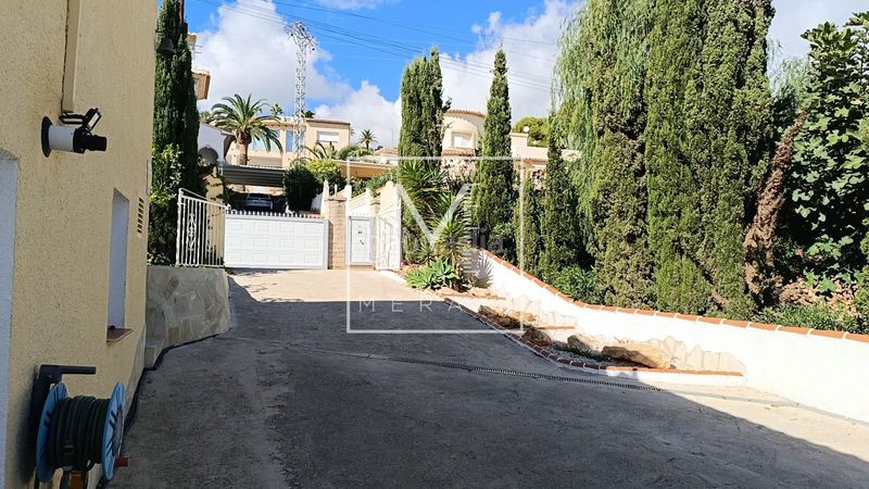 Foto 484b46ff-d8b5-489f-923c-9e9a287d0767. Casa amb calefacció aparcament piscina a Cometa Calp