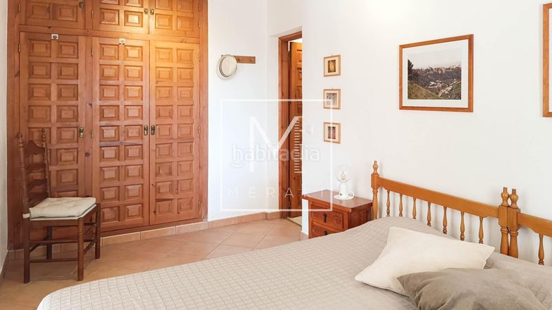 Foto 616a01d7-2a1e-4153-8402-2316566c5e54. Casa amb calefacció aparcament piscina a Cometa Calp