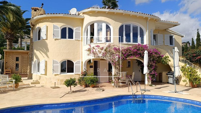 Foto 7ebfe249-8303-4855-aa19-f93b700c90f9. Casa amb calefacció aparcament piscina a Cometa Calp