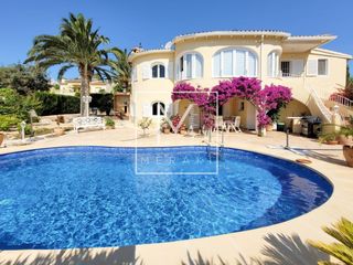 Casa a Cometa. Preciosa villa en calpe