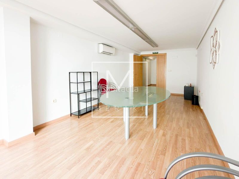 Foto c92abd67-3712-45ef-9fe0-f358aa18db67. Rent office space in El Pilar Albacete