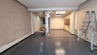 Location Local commercial à Calle presidente alvear 19