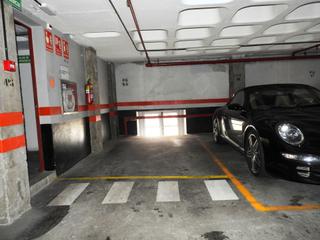 Parking voiture à Calle eduardo 5