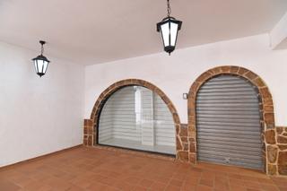 Lloguer Local Comercial a Avenida de wind surfing 9