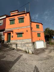 Casa adossada  Calle la higuera
