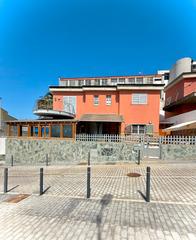 Chalet  Calle sebastián godoy "chanito"