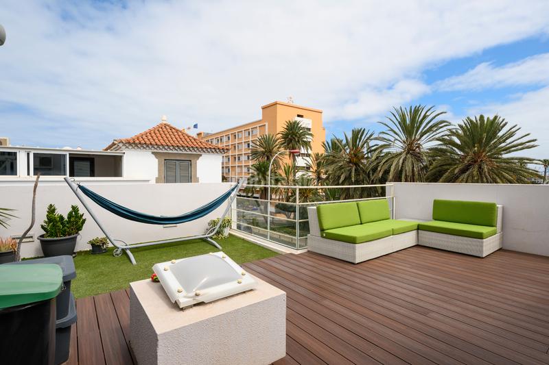 Foto 257fbfeb-cd16-4731-99ac-d864611481db. Chalet avec parking dans Ciudad Jardín Palmas de Gran Canaria (Las)