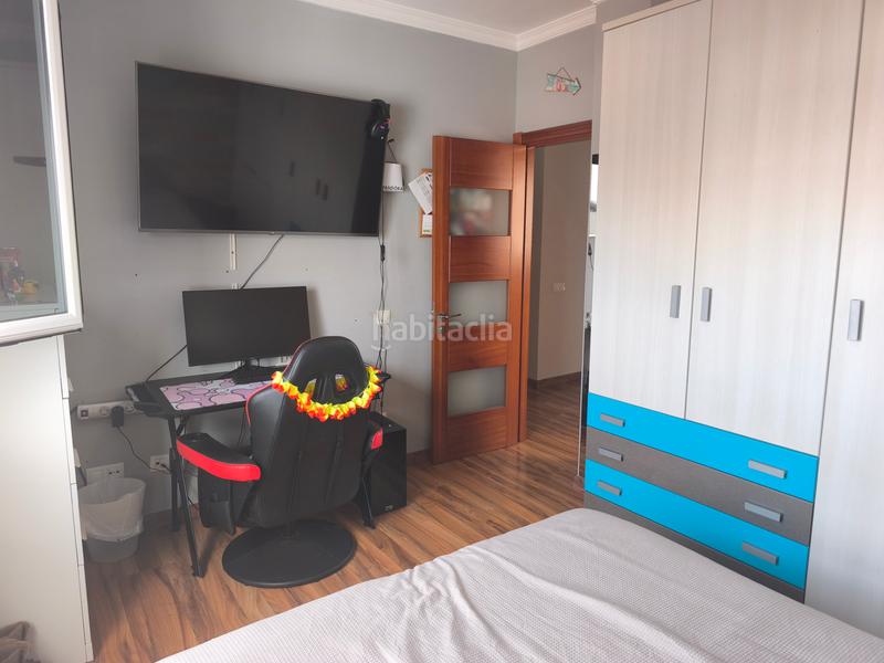 Foto 62447e50-98ae-4c1e-8c7f-0ec44745a045. Casa aparellada amb aparcament a San Lorenzo Palmas de Gran Canaria (Las)