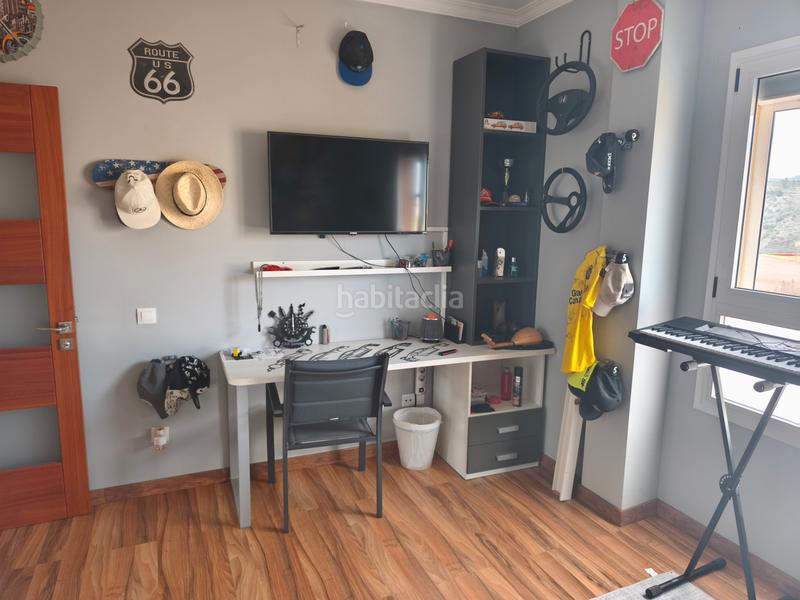 Foto 889fcc21-ffcd-4a5b-88b1-69bd074a19f7. Casa aparellada amb aparcament a San Lorenzo Palmas de Gran Canaria (Las)