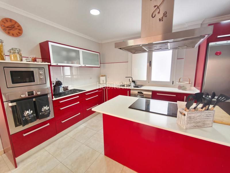 Foto aa0a4f52-5e7f-41fd-b34f-0cea5c1b247c. Casa aparellada amb aparcament a San Lorenzo Palmas de Gran Canaria (Las)