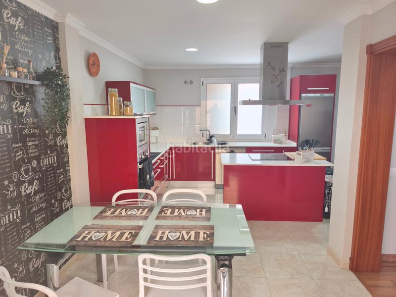 Foto e71f7cdc-950c-428f-9ced-6ca6187eed54. Casa aparellada amb aparcament a San Lorenzo Palmas de Gran Canaria (Las)