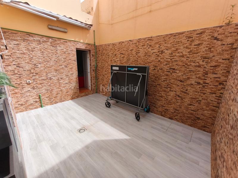 Foto e9e0e007-302c-4f98-8c61-e4ed7e208dcc. Casa aparellada amb aparcament a San Lorenzo Palmas de Gran Canaria (Las)