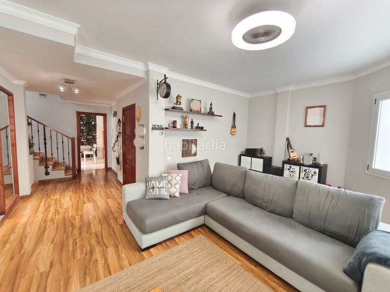 Foto bdeb056d-8f81-4cbd-9b43-8070da908af3. Casa pareada en San Lorenzo Palmas de Gran Canaria (Las)