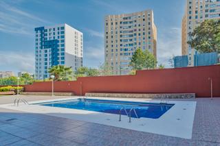 Etagenwohnung in Avenida Juan Carlos I