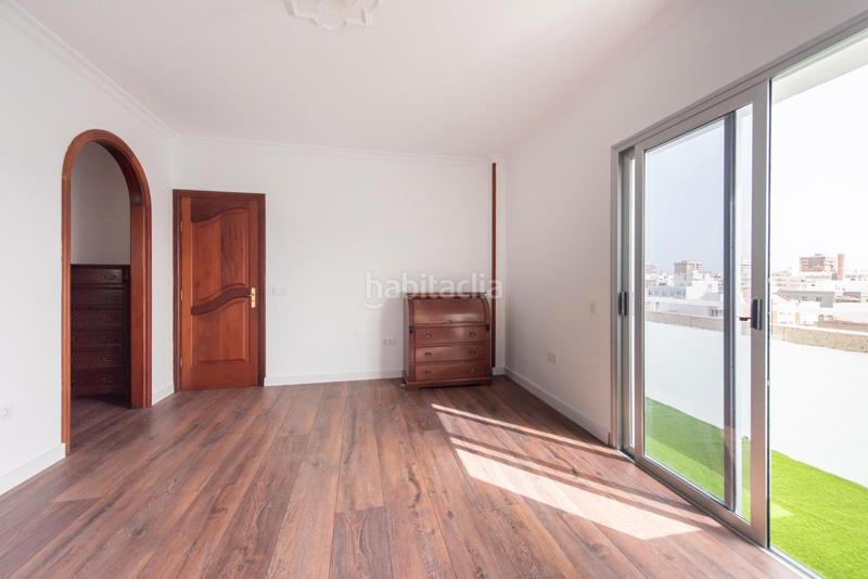 Foto 45b52ba6-3569-48ec-8019-916e9a9440ed. Penthouse with parking in Arenales - Lugo - Avenida Marítima Palmas de Gran Canaria (Las)