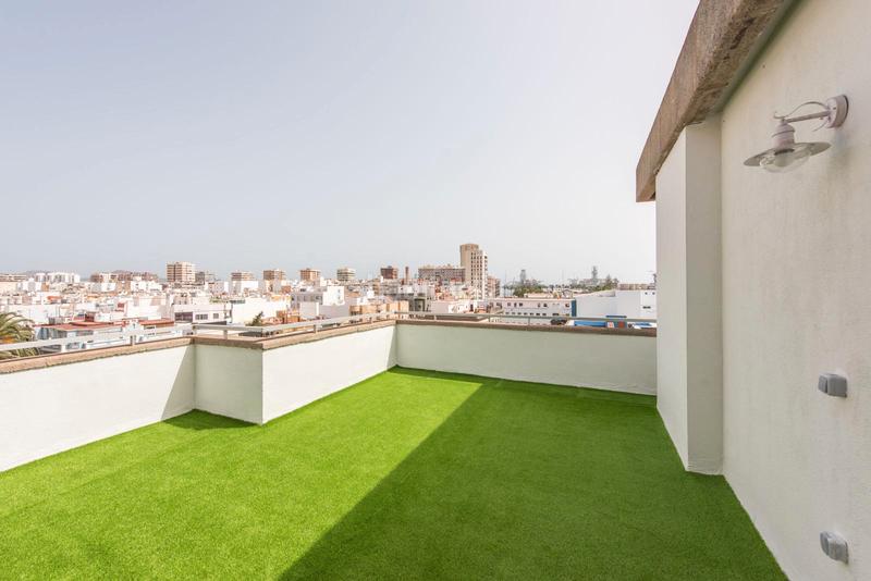 Foto a231a03f-cc83-484b-9487-187bb3f46896. Penthouse with parking in Arenales - Lugo - Avenida Marítima Palmas de Gran Canaria (Las)