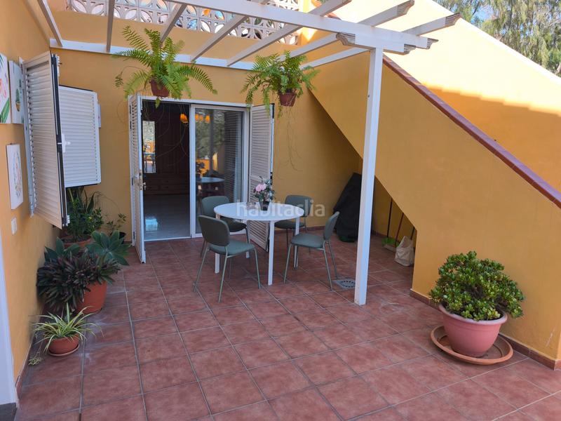 Foto 62d7b9d7-e0ea-47cd-8e33-55d69bf3b914. Casa a schiera con parcheggio in Arguineguín Mogán