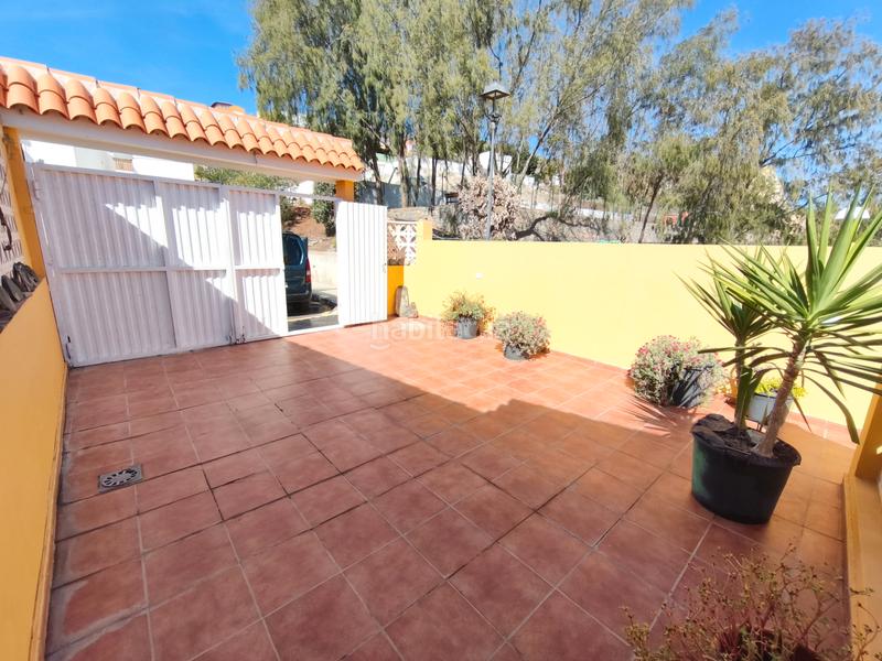 Foto bd3a1efc-0951-41ba-b305-a244a9177985. Casa adossada amb aparcament a Arguineguín Mogán