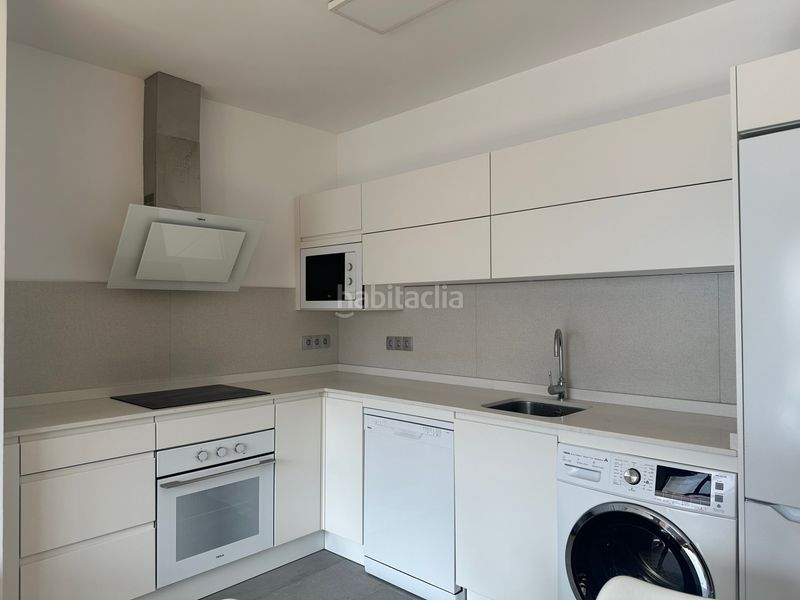 Foto 3a0b563b-0aa8-453f-b95b-064b7d0d1ddd. Piso en calle lepanto 35 ¡descubre tu nuevo hogar en la vibrante plaza del pilar, en Guanarteme! en Palmas de Gran Canaria (Las)