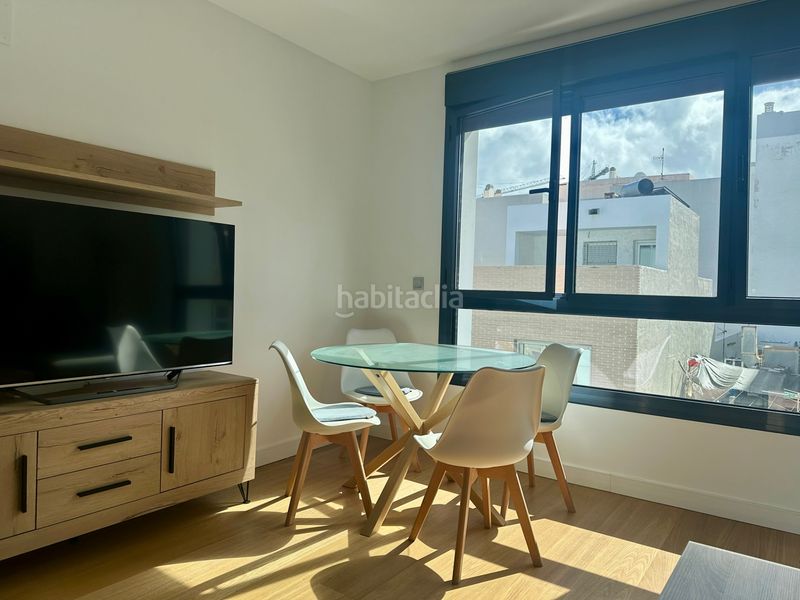 Foto 6fd29314-19ae-425d-bb6d-194defaa5719. Piso en calle lepanto 35 ¡descubre tu nuevo hogar en la vibrante plaza del pilar, en Guanarteme! en Palmas de Gran Canaria (Las)