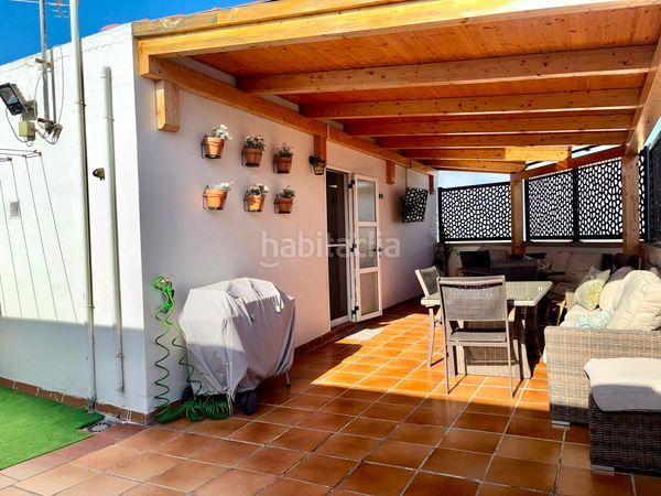 Foto 1ca85b6b-d06c-47f0-be3d-7620f2e23508. Casa adossada amb aparcament a Santidad Arucas