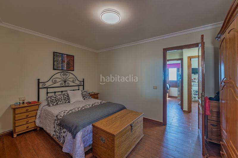 Foto 014fb284-7f1f-4ad8-9426-0ab44f5c0475. Casa aparellada amb aparcament a Ingenio pueblo Ingenio