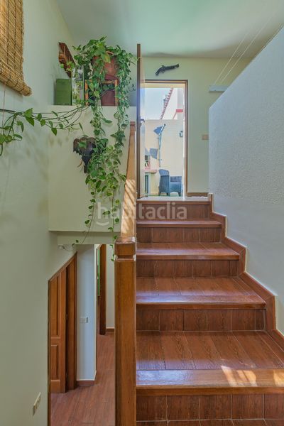 Foto 1f1ae926-6a5c-4c93-91d4-63cf03718aaf. Casa aparellada amb aparcament a Ingenio pueblo Ingenio