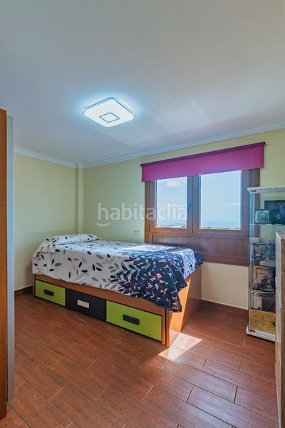 Foto 7c34b80f-0899-4795-a147-54c7e72a4efa. Casa aparellada amb aparcament a Ingenio pueblo Ingenio