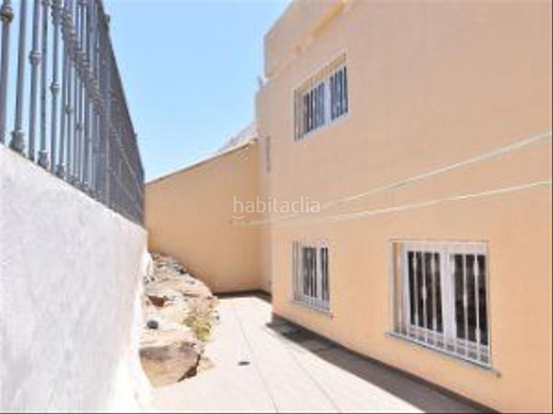 Foto 5d4b2c9f-1e38-4eb4-a93a-ce11af5f8791. Chalet in calle los claveles 8b in San Agustín - Bahía Feliz San Bartolomé de Tirajana