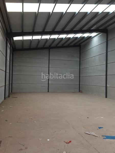Foto 8bcd45ae-ce03-4492-825b-fe30073233ae. Nau industrial a calle general astilleros 75 a Hipódromo Melilla
