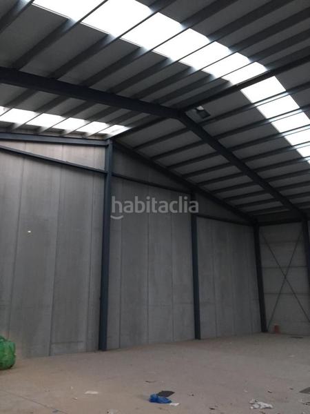 Foto e528b647-a21d-4c68-b064-7a1ce0cb5519. Nau industrial a calle general astilleros 75 a Hipódromo Melilla
