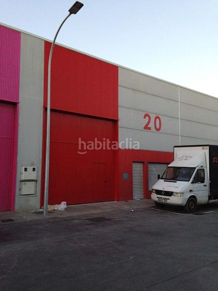 Foto e6aec425-9274-48f9-8700-500289e69eb9. Nau industrial a calle general astilleros 75 a Hipódromo Melilla