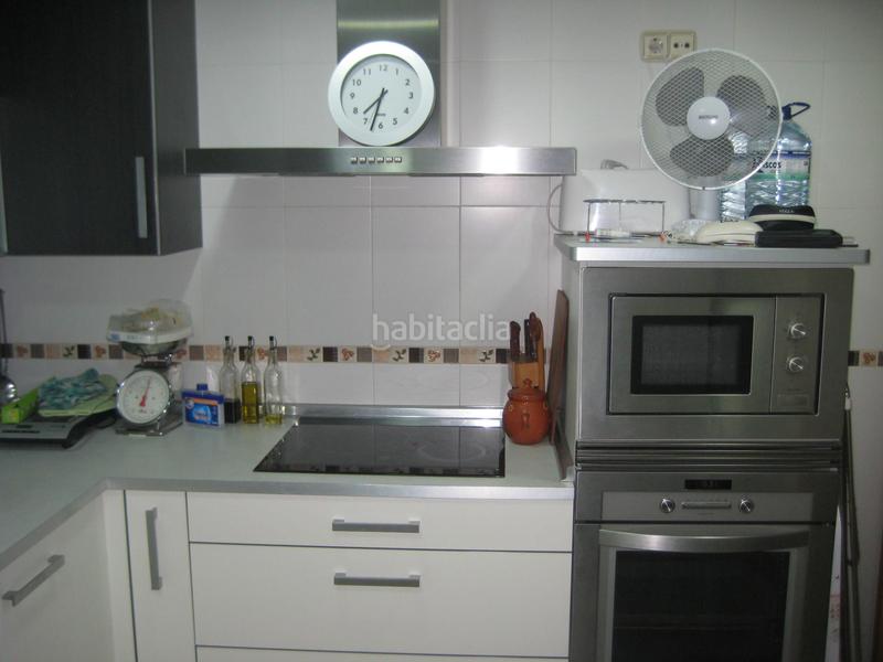 Foto cc80f456-c081-4474-ba7e-f75eaaaab700. Appartement avec parking dans Constitución Melilla