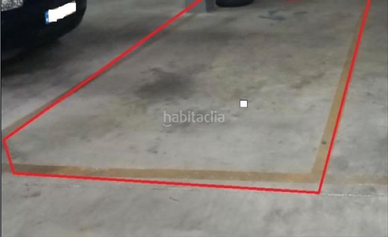 Foto b18734d7-92c1-4e28-8656-512d892810bf. Autoparkplatz in Puerto Benicarló