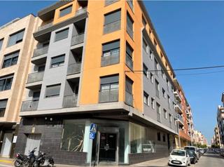 Aparcament cotxe  Avinguda de la llibertat. Plaza de garaje en el centro de benicarló (castellón)