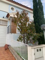 Casa adossada  Carretera de l estación 77. Casa adosada en peñiscola