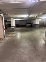 Parking coche en Carrer de la Mare de Déu del Carme 1