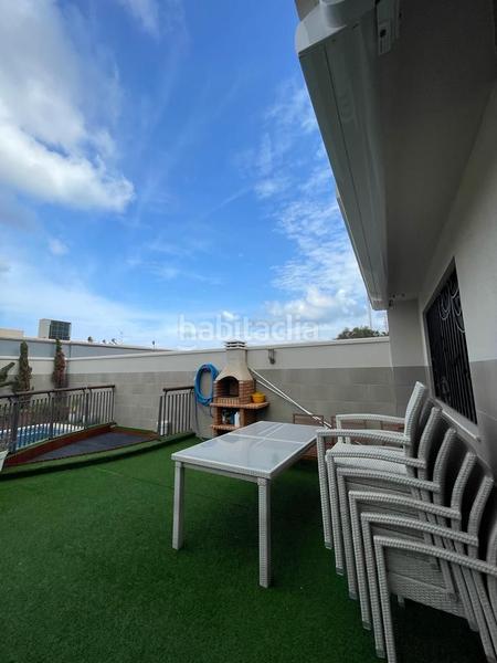Foto e72c5745-20d8-4548-8741-740faf2ef3dc. Casa a schiera con parcheggio piscina in Constitución Melilla