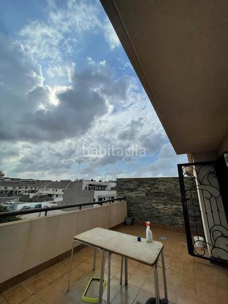 Foto 742b34f2-d793-4ea4-b029-aed5d6d5f607. Casa adossada amb aparcament piscina a Constitución Melilla