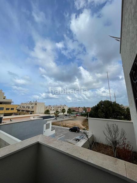 Foto 0298f275-246d-46f6-8160-80a321ca2dcb. Maison jumelée avec parking piscine dans Constitución Melilla