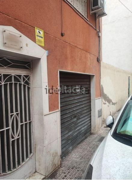 Foto d096265e-4d07-45d9-a435-3c73aae0a29f. Parking voiture dans El Real Melilla