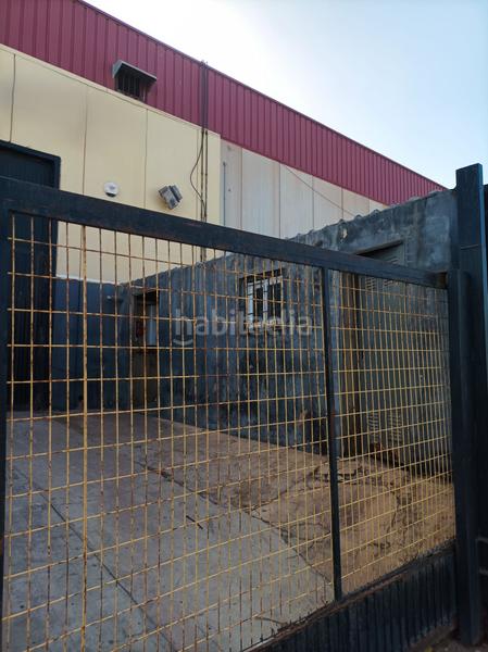 Foto 09ce2c31-6eb3-40ef-8bd0-11cb625ebd91. Industrial building in El Real Melilla