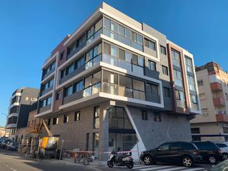 Aparcament cotxe a Isaac Peral. Venta plaza de garaje